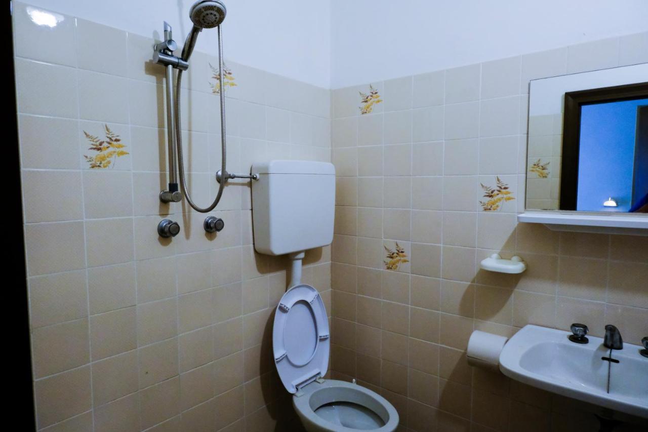 Hotel Chiara Римини Екстериор снимка